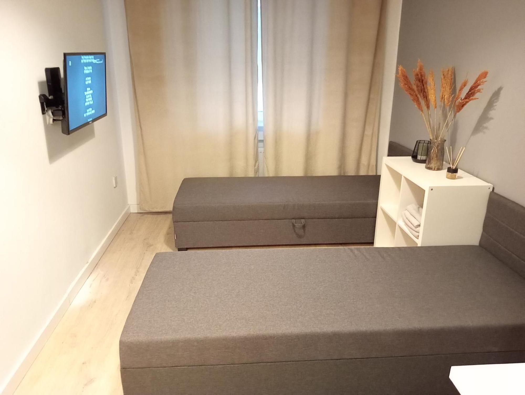 Adler Room Suite -- Prywatna Lazienka, Dostep Na Kod, Parking Лодзь Экстерьер фото