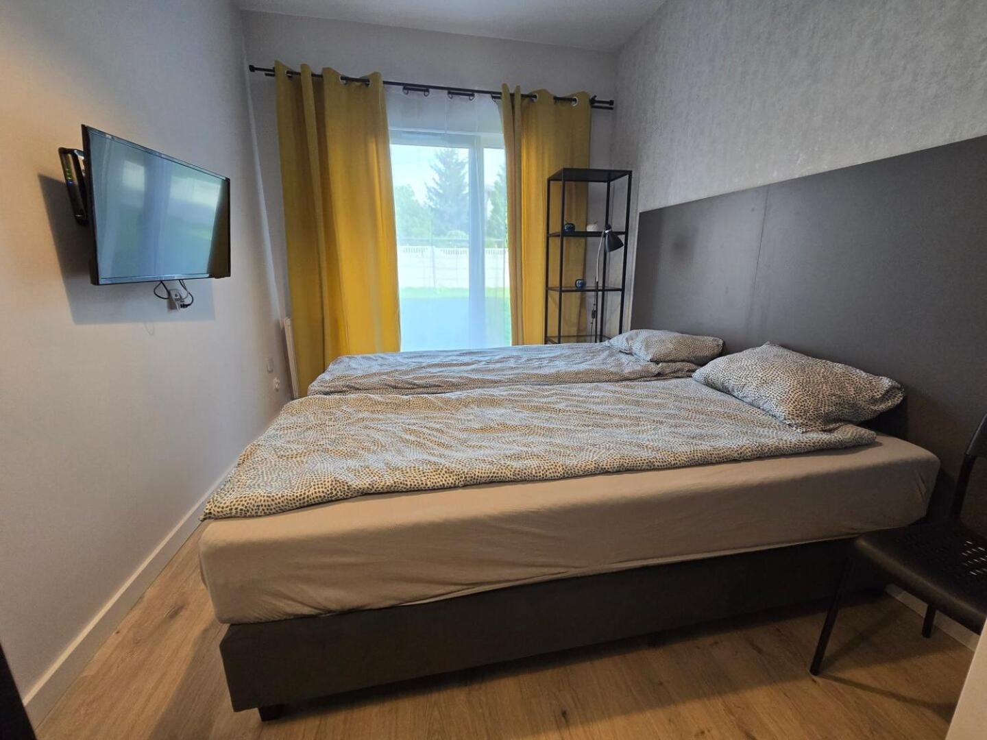 Adler Room Suite -- Prywatna Lazienka, Dostep Na Kod, Parking Лодзь Экстерьер фото